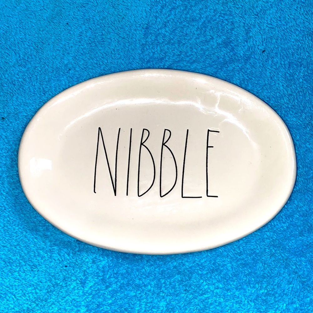 Magenta by Rae Dunn appetizer plate